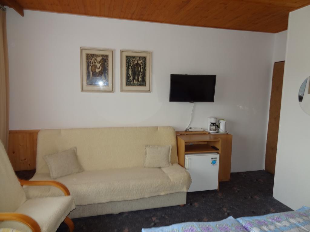 Pension Villa Hany Marianske Lazne Ruang foto