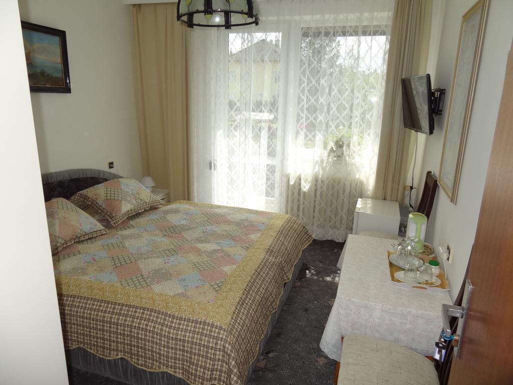 Pension Villa Hany Marianske Lazne Ruang foto